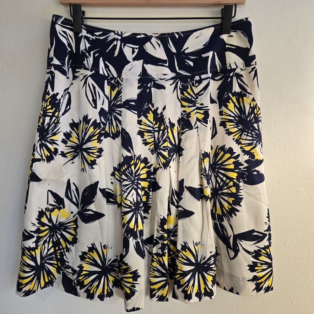 Etcetera 100% Silk Shell Pleated Skirt Size 6 Navy Yellow Botanical Hyper-Bloom